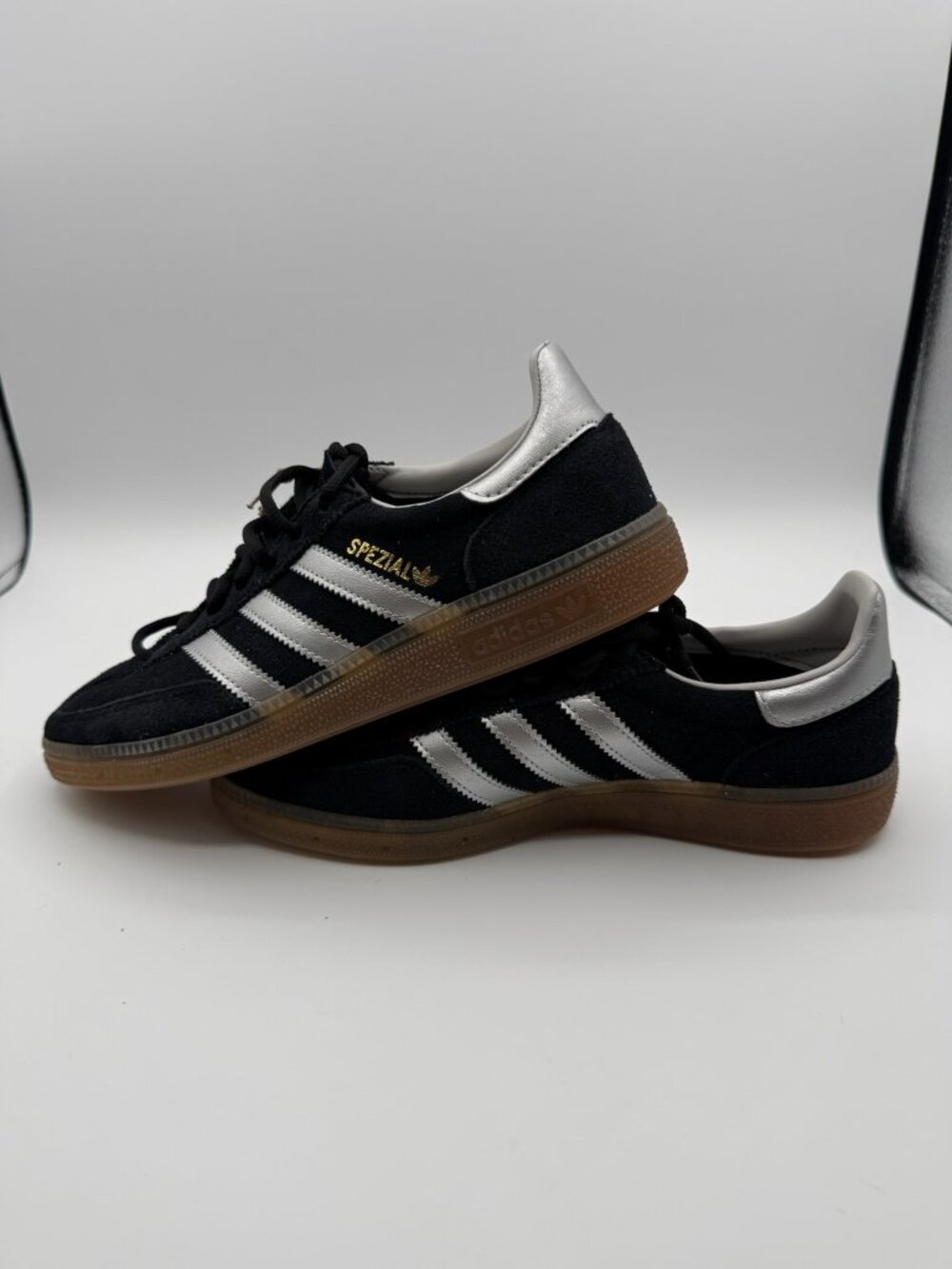 ADIDAS HANDBALL SPEZIAL J BLACK/SILVER KJ3761 Youth 6 No Box